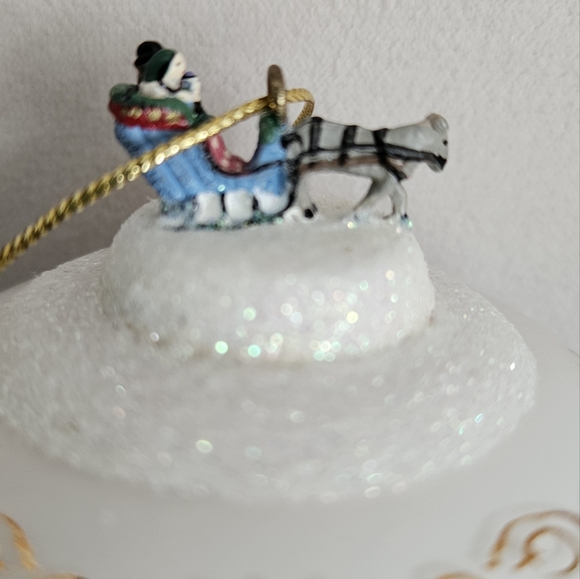 Thomas Kinkade Christmas Ball Ornament. Heirloom Ornament.#332973 - Picture 4 of 13